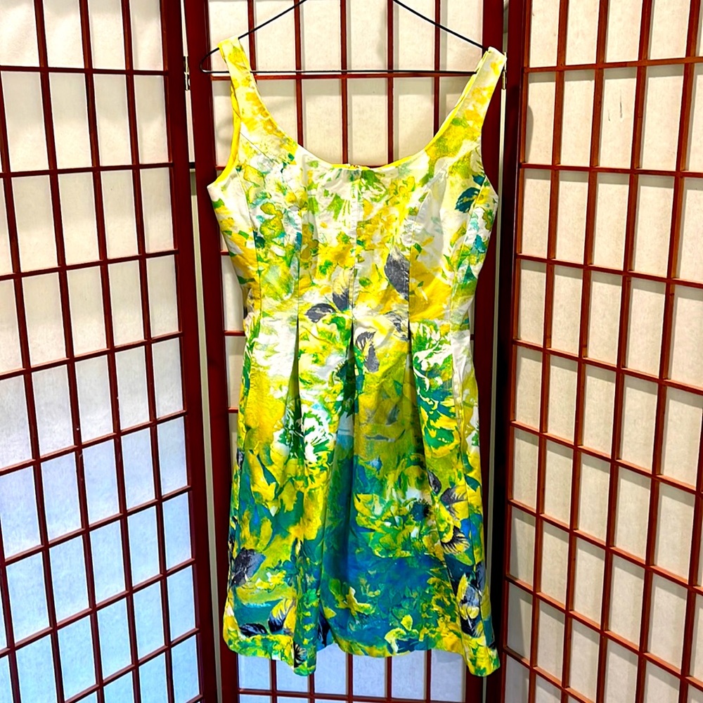 Nine West green and yellow floral dress size 8